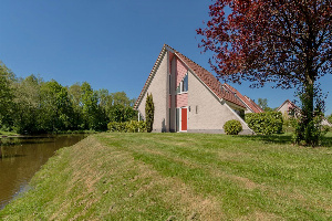 Fijn 8 persoons villa op Villapark Weddermeer met sauna en solarium