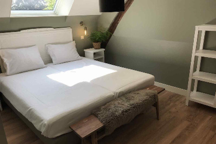 027 Luxe groepsaccommodatie voor 20 personen met 9 badkamers in Limburg