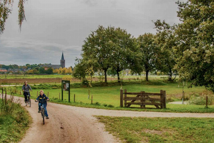 031 Bosrijk gelegen 5 persoons vakantiehuis in het Drakendorp Beesel, Limburg