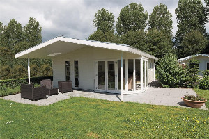 6 persoons chalet met overdekt terras op vakantiepark Maasduinen in Belfeld