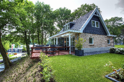 005 6 persoons vakantiehuis op vakantiehuis Maasduinen met natuurmeer en zandstrand in Belfeld