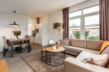 014 Biebosch   Hottub