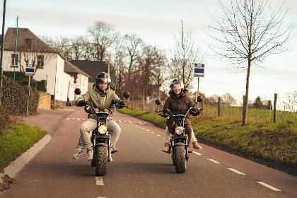 021 Biebosch   Hottub