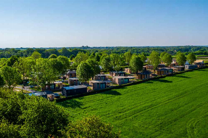 010 Met zijn 6en op vakantie in de Limburgse natuur!