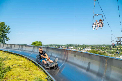 027 Met zijn 6en op vakantie in de Limburgse natuur!