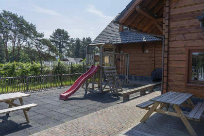 017 Luxe 10 persoons vakantiehuis gelegen op prachtig vakantiepark in Zuid Limburg