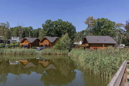 028 Luxe 8 persoons vakantiehuis gelegen op prachtig vakantiepark in Zuid Limburg