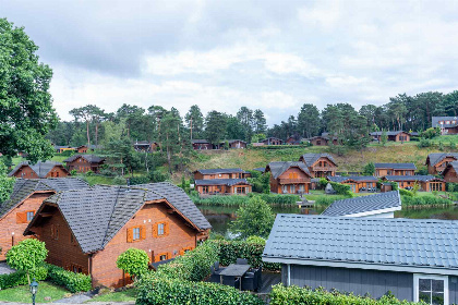 021 Mooi 12 persoons vakantiehuis gelegen op prachtig vakantiepark in Zuid Limburg