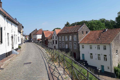 003 Prachtig 10 persoons vakantieboerderij in Elsloo   Zuid Limburg