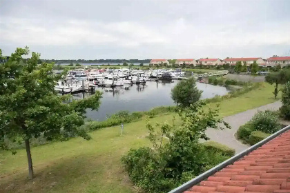 010 Basic 6 persoons vakantiehuis in de haven aan de Maasplassen bij Roermond