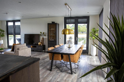 001 Water Cube DeLuxe | 6 personen