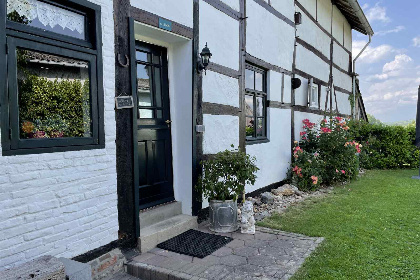 008 Mooie, comfortabele 4 persoons vakwerk woning in het prachtige Geuldal in Zuid Limburg