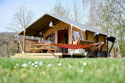 001 Camping 't Geuldal | Villatent Compact | 4 pers