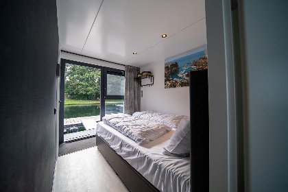 011 Floating in Limburg   hottub