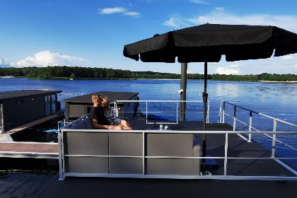 006 Floating in Limburg   rooftop hottub