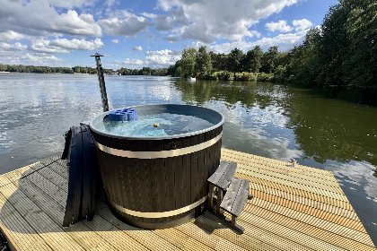 008 Floating in Limburg   rooftop hottub