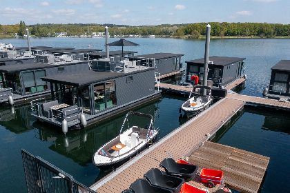 019 Houseboat met dakterras   Witteweg 23 | Middelaar 'Marina Mookerplas'