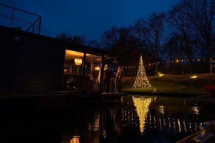 033 Houseboat met dakterras   Witteweg 23 | Middelaar 'Marina Mookerplas'