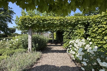035 Laurahoeve