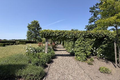 039 Laurahoeve