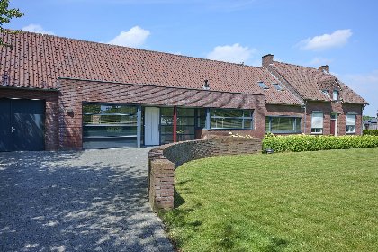 057 Laurahoeve