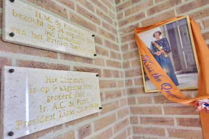 040 Lionshuis