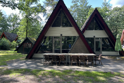 033 Geschakelde bungalows voor 8 personen gelegen op een vakantiepark in Limburg