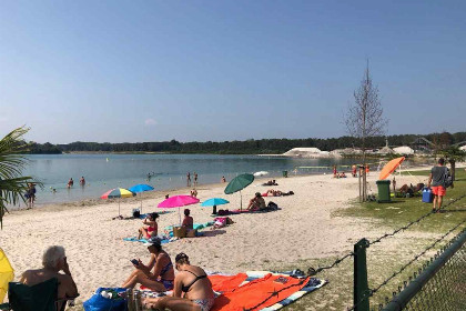 008 Mooi 5 persoons vakantiehuis op gezellig familiepark in Limburg