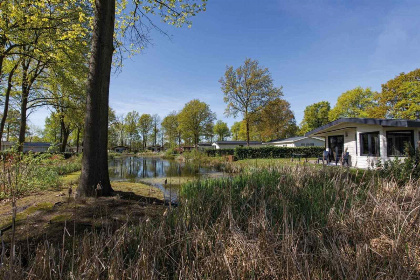 005 Mooi 8 persoons vakantiehuis gelegen op prachtig familiepark in Susteren