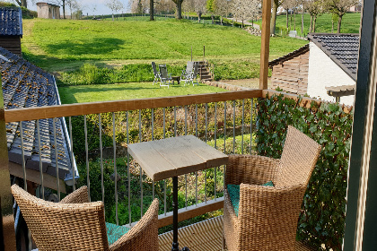 015 Landelijk gelegen NIEUW 2 pers. appartement in een woonboerderij in Valkenburg aan de Geul