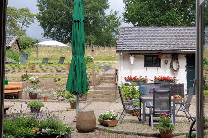 012 Prachtig gelegen 2 persoons appartement in een woonboerderij in Valkenburg aan de Geul