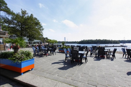 018 Mooi vrijstaand chalet voor 5 personen op een familiepark in Noord Brabant