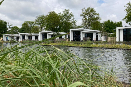 008 Prachtig 6 persoons vakantiehuis met wellness op Residence de Leuvert met buitenzwembad