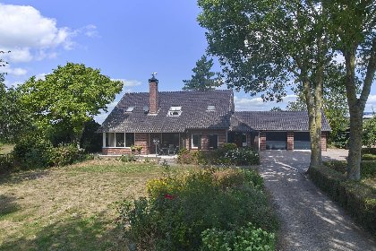 046 Genderens Buiten