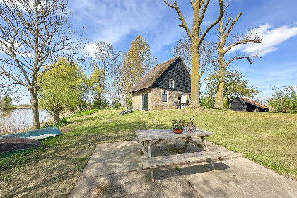 003 Biesboschhuisje