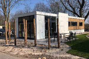 Chalet voor 4 2 personen op kindvriendelijk vakantiepark binnen  en buitenzwembad