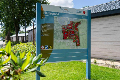 029 Chalet voor 4 2 personen op kindvriendelijk vakantiepark binnen  en buitenzwembad