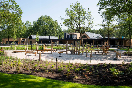 012 6 persoons vakantiepark met hottub in de tuin op vakantiepark de Brabantse Kempen