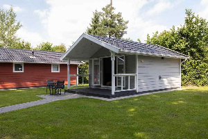 Knus 2 persoons tiny house, gelegen op een vakantiepark in een prachtige bosrijke omgeving