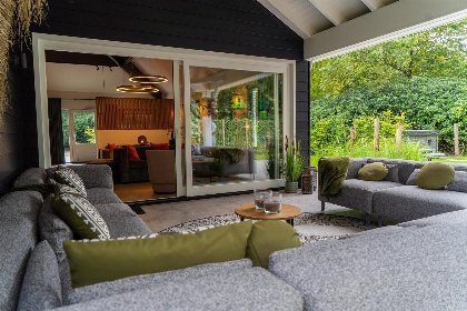 004 Wellness Villa met 2 Sauna's, Jacuzzi 