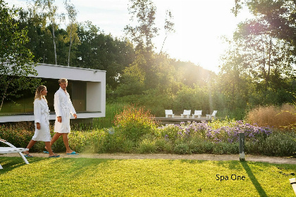 035 Betonnen Boshuis   luxe wellness vakantiehuis in Brabant