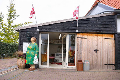 003 Prachtige 14 persoons groepsaccommodatie in de natuur nabij Den Bosch