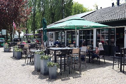 008 Kampeerplaats Comfort