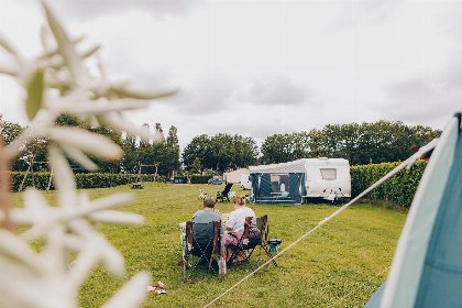 001 Kampeerplaats veld Mol
