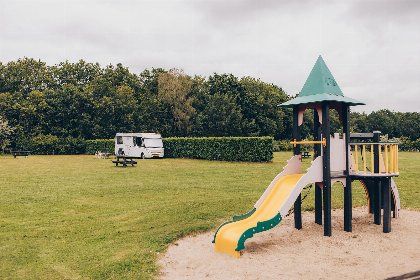 005 Kampeerplaats veld Mol
