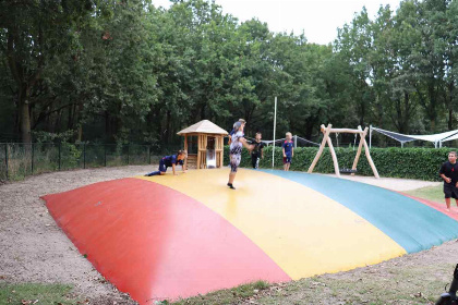 020 Mooi 6 persoons chalet op een recreatiepark in Noord Brabant