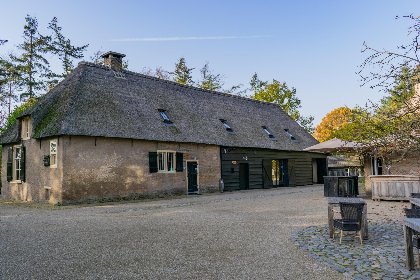 002 Jager en Hooimijt