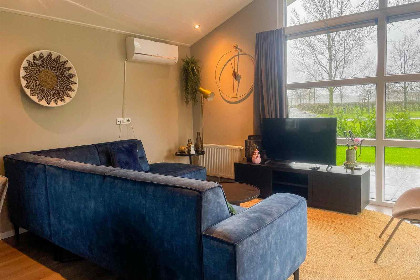 006 Modern ingerichte lodge voor 4 personen op vakantiepark Molenvelden in Veldhoven