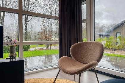 011 Modern ingerichte lodge voor 4 personen op vakantiepark Molenvelden in Veldhoven