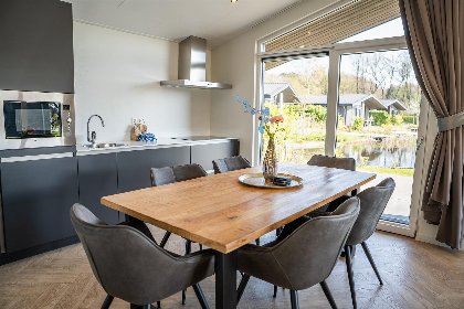 008 Villa Waterzicht Luxe met Hottub | 6 personen